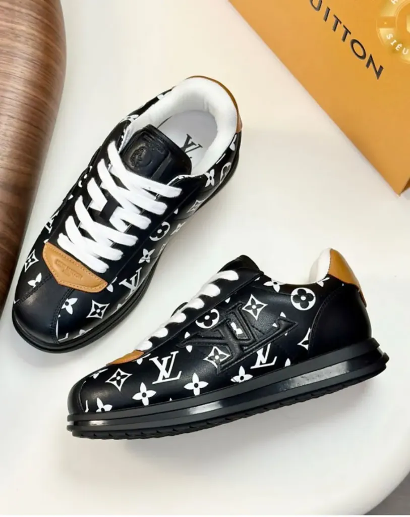 LV sneakers (BLACK)